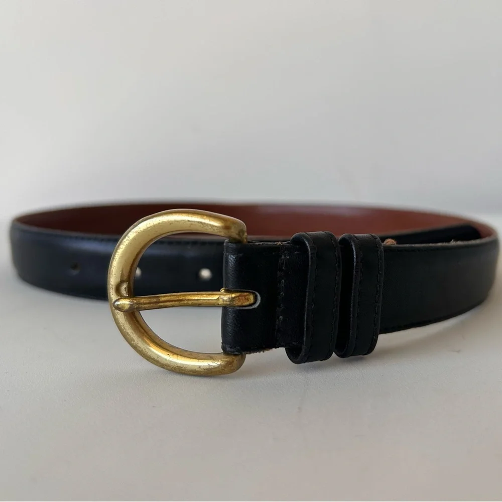 COACH Women’s Black Leather Belt Gold Brass Buckle 8400 Small Vintage Classic - Picture 1 of 11